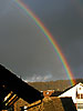 11: 003040-Regenbogen-ueber-Schulhaus.jpg