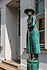 135: 728343-Statue-Olga-von-Oertzen-in-Ribnitz-Damgarten.jpg