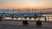 70: 728728-Sonnenuntergang-am-Hafen-in-Wiek-Ruegen.jpg