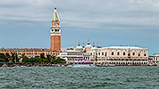 386: 712710-Venedig-Campanile-Dogenpalast.jpg