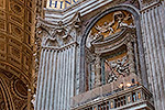 1176: 714031-im-Petersdom-Vatikan.jpg