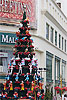 48: 024332-street-Christmas-tree.jpg